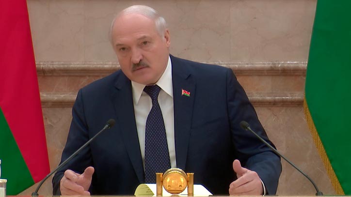 Лукашенко: мы снесём голову любому, кто сегодня хочет нарушить мир и покой в нашей стране