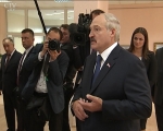 Александр Лукашенко ответил на вопросы журналистов на избирательном участке 