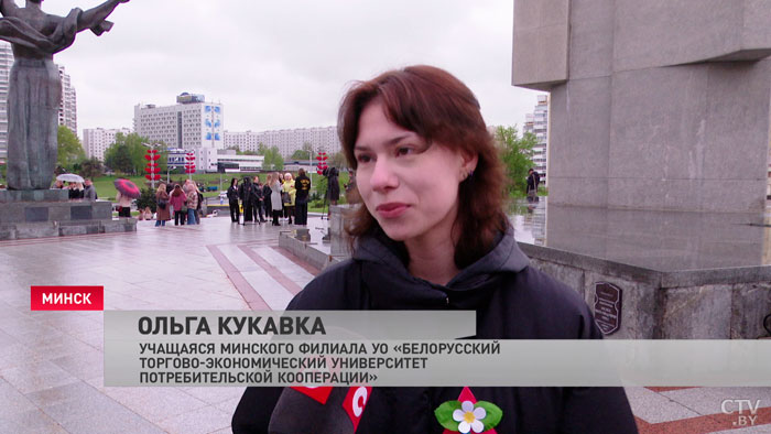 Представители Белкоопсоюза возложили цветы к стеле «Минск – город-герой»-7