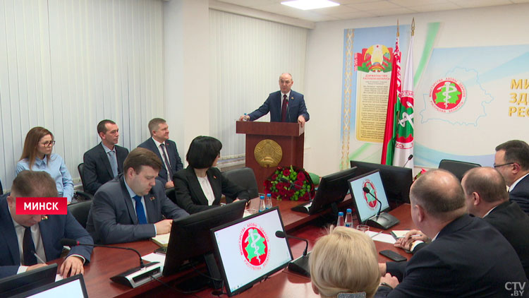 Нового министра здравоохранения Беларуси представили коллективу-1 Нового министра здравоохранения Беларуси представили коллективу-1