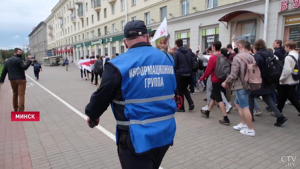 Преподаватель БГУ высказал своё мнение по поводу бело-красно-белого флага. В ответ получил несколько тысяч писем-19