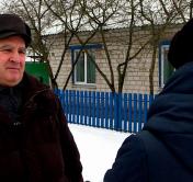 «А что нам переживать? Надо – автоматы и пойдём защищать». О чём ещё говорят жители приграничной с Украиной деревни?