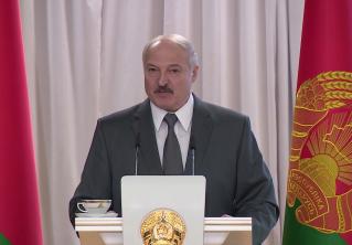 Александр Лукашенко: «Не надо тут перед собой рисовать какие-то радужные перспективы. Нам надо в этот период ничего не разрушить»