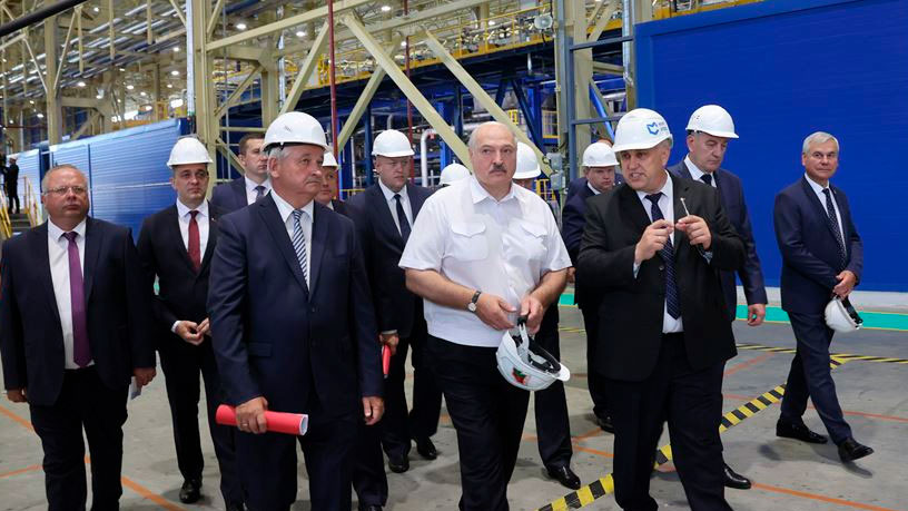 Александр Лукашенко: Миорский металлопрокатный завод теперь государственное предприятие