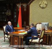 Александр Лукашенко обсудил с главой ГТК ситуацию на таможне и переориентацию белорусских грузов