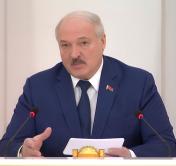 Лукашенко о новациях в сфере земельных отношений: кому это выгодно? Я задаю вопросы, притом в жёсткой форме Лукашенко о новациях в сфере земельных отношений: кому это выгодно? Я задаю вопросы, притом в жёсткой форме