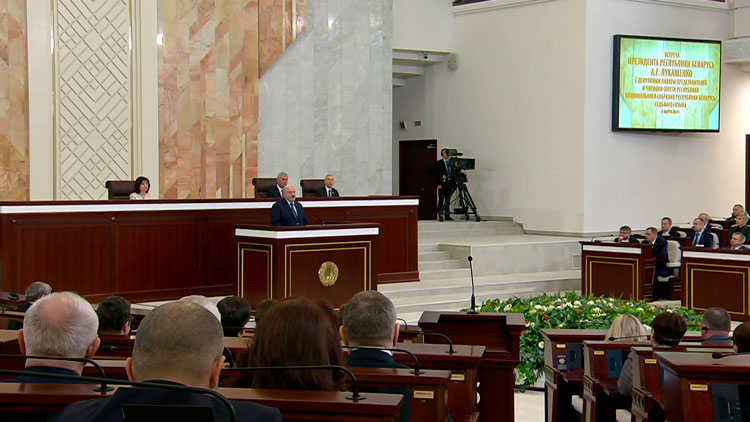 Президент: обновлённая Конституция создавалась народом для себя, для народа – это самое главное Президент: обновлённая Конституция создавалась народом для себя, для народа – это самое главное