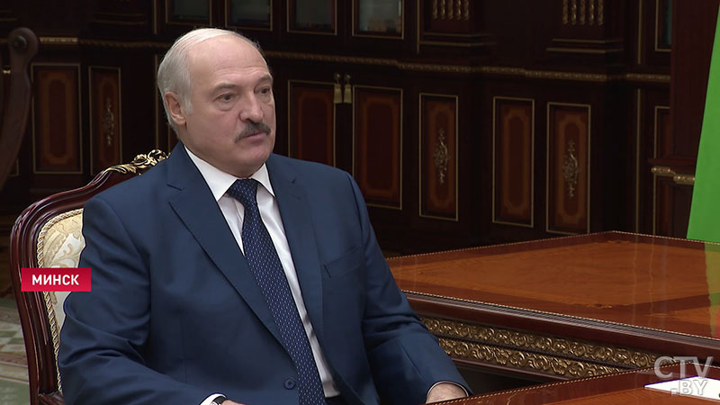 Александр Лукашенко о пике вирусных заболеваний в Беларуси: Молю Бога, чтобы до Пасхи он ушёл вниз-4