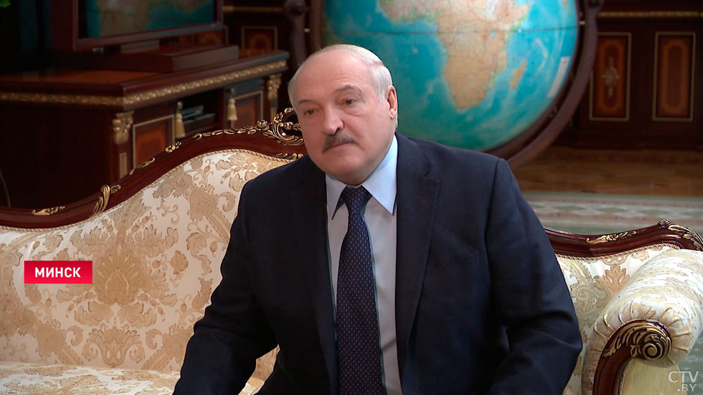 Лукашенко: «А если мы с Россией договоримся и Россия закроет вылет самолётов из Украины? И украинских, и других»-1