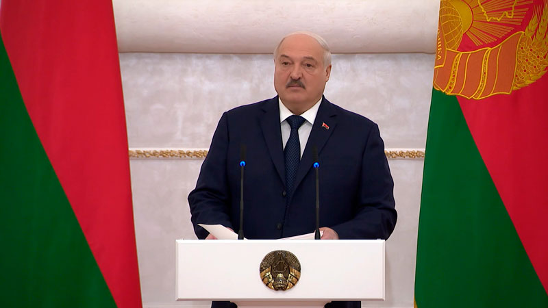«Мир и согласие, возможность спокойно трудиться». Лукашенко напомнил о главных ценностях белорусов