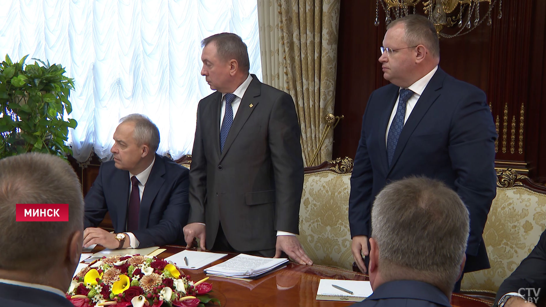От руководителей предприятий до назначений в дипкорпусе. Подробности кадрового понедельника у Президента-19