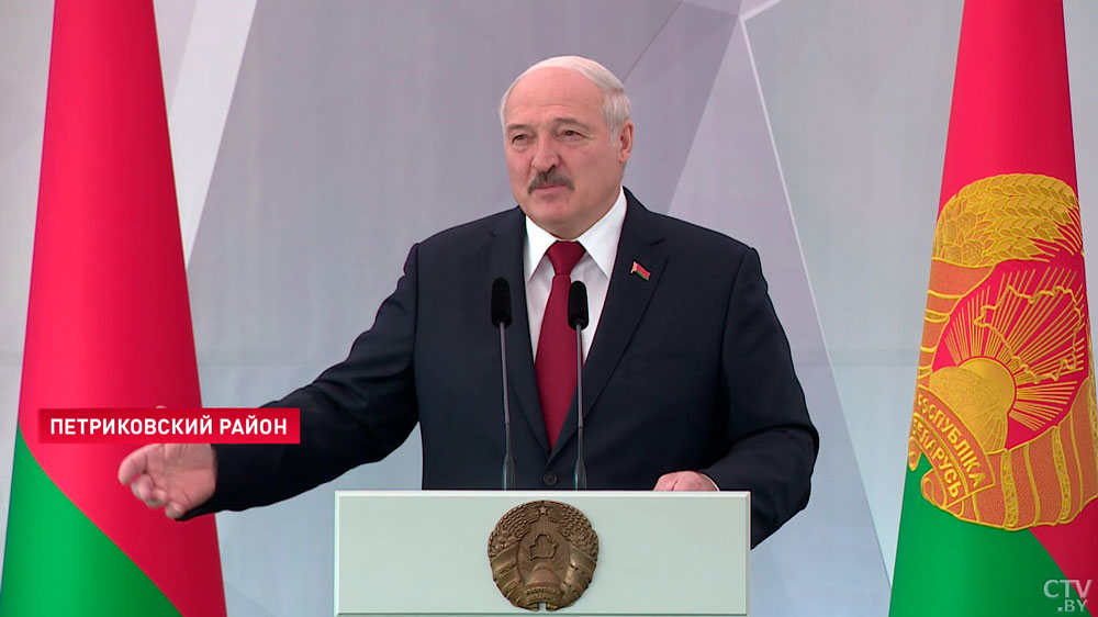 Александр Лукашенко: детишки у нас будут во дворце учиться, только рожайте-12