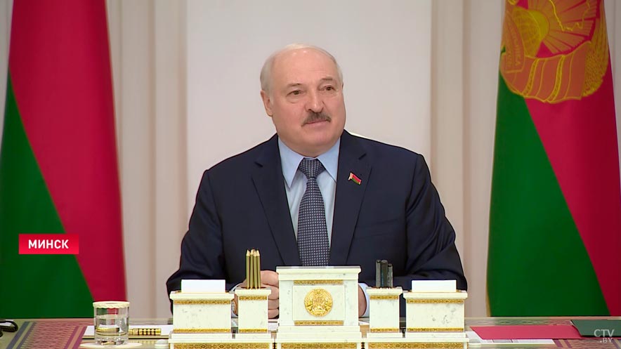 Лукашенко: «Ах, Президент не специалист, он говорит, что ковид лечит онкологию». Но я же так не говорил»-4