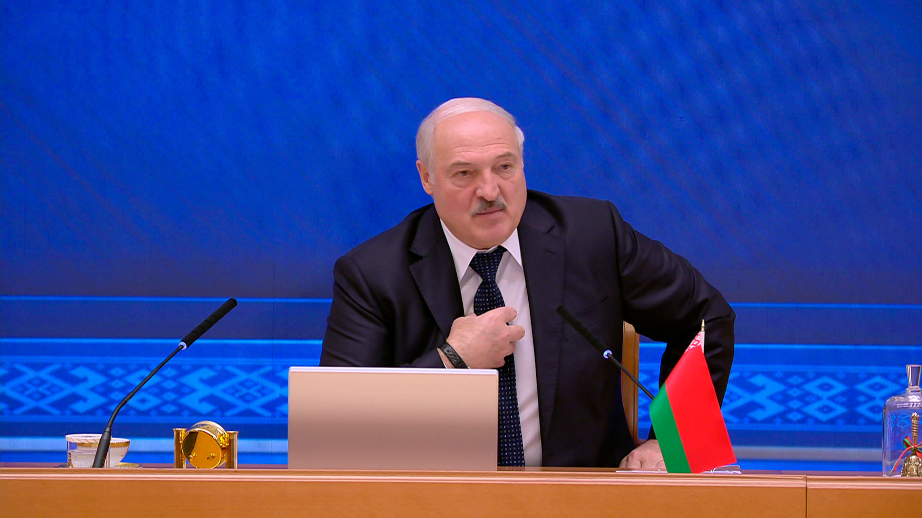 Лукашенко: не будет присоединения. Какой глупый упрёк Президенту, что он собирается Беларусь кому-то сдать