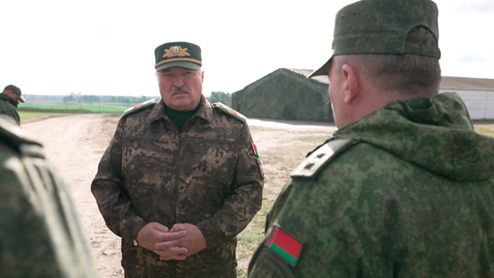 «Линия Хренина – значит, хрен вы что получите». Лукашенко изучил учебный объект Минобороны