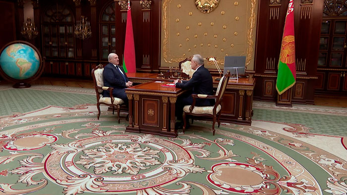 Лукашенко принял Сергеенко с докладом: у нас несколько вакансий, какова обстановка по кадрам?