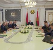 Александр Лукашенко: у нас достаточно ресурсов, чтобы защитить людей государства, которые сегодня безвозмездно работают на страну