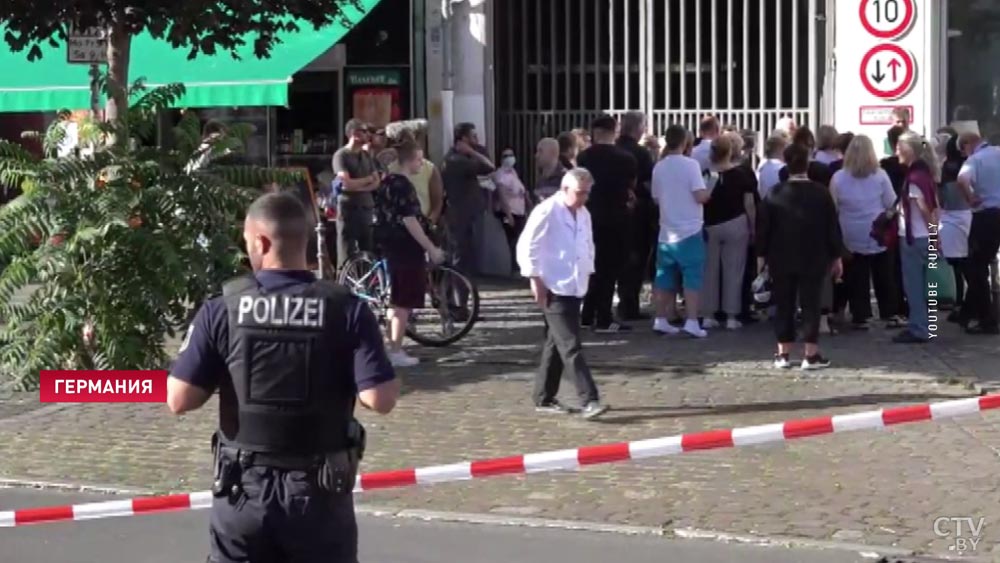 При нападении на банк в Берлине пострадали 12 человек-1