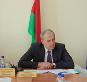 Общение с белорусами в формате откровенного разговора. Игорь Сергеенко провёл приём граждан в посёлке Круглое
