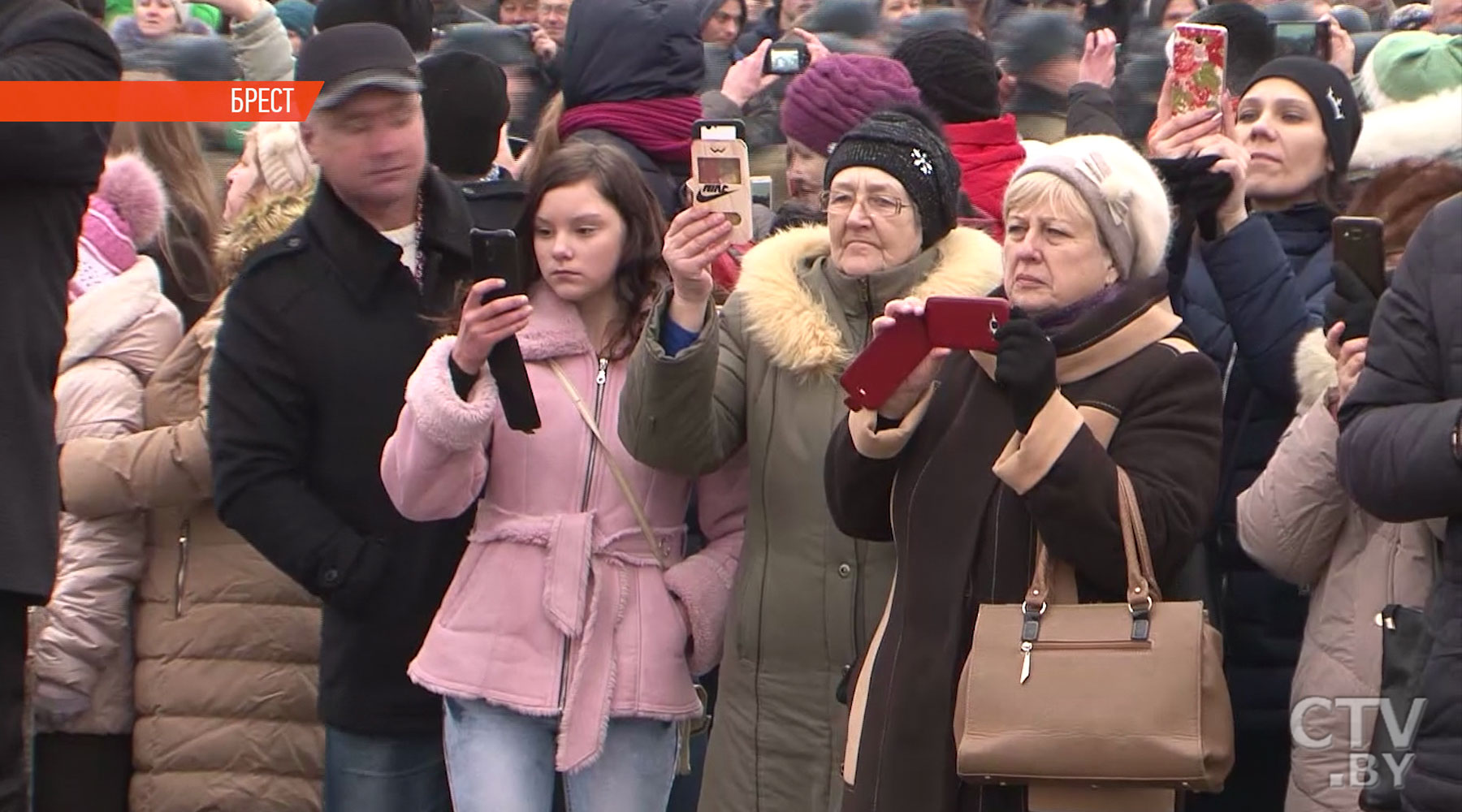 Молодое пополнение в белорусской армии: более 9 тысяч новобранцев 16 декабря приняли присягу -21