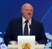 Александр Лукашенко: «Выпендрится Россия там с нефтью – нас начинает штормить»