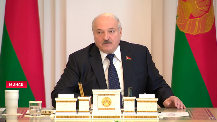 Лукашенко: «Будем проверять, откуда здесь в пять-десять раз выросли цены. Если это обоснованно, господь с вами»-4
