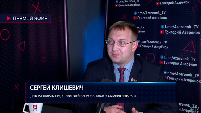 «Мы бывали в Европах, там же никто не пишет на белорусском». Зачем убирать транслитерацию на остановках?-1