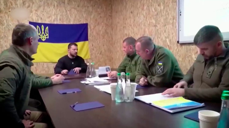 Зеленский стал диктатором! Как нелегитимность украинского лидера повлияет на конфликт?-1