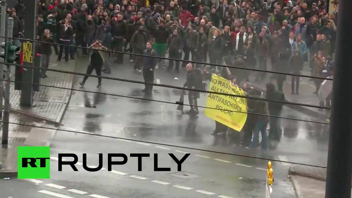 Чем отличаются действия правоохранителей во время протестов в мире? Анализирует профессор Александр Ивановский-12
