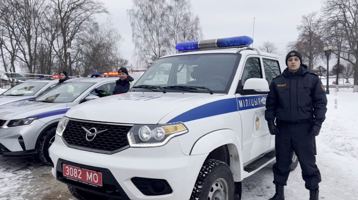 Берут ли девушек в ОМОН? Милиционеры провели для старшеклассников профориентационное мероприятие