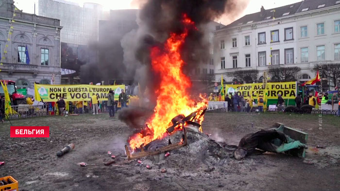 По всей Европе бастуют фермеры: они осаждают города и блокируют дороги