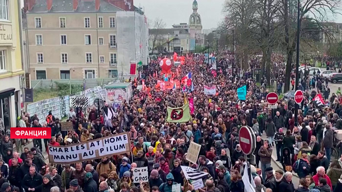 Во Франции 1 мая планируют провести акции протеста против пенсионной реформы