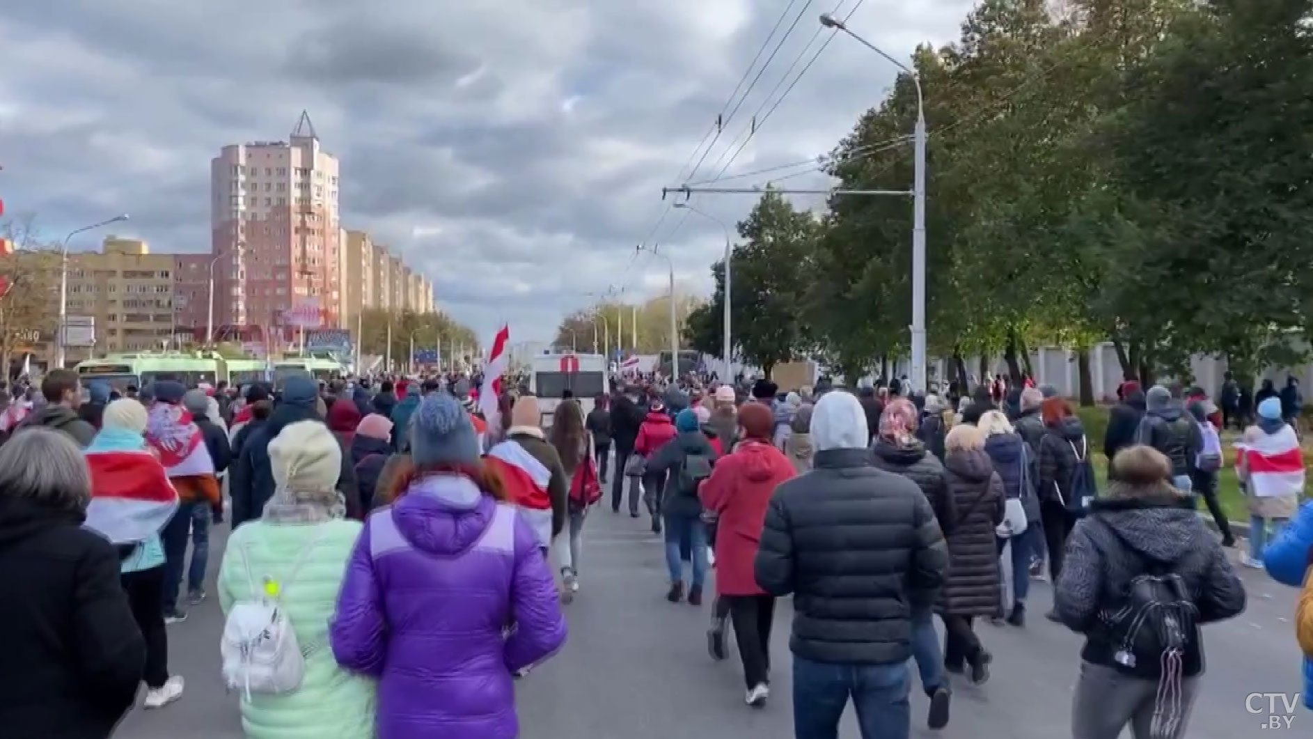 Из-за потока протестующих не могла проехать скорая. Что происходило на минских улицах 18 октября-4