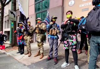 Акции протеста в Нью-Йорке и Ричмонде. Что происходит в США за день до инаугурации Байдена?