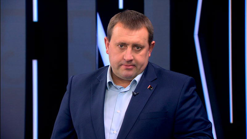 Пустовой: «Европа в руках отчимов. Простите, пронумерованных родителей»