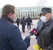 «Я искренне польщён: наши пенсионеры сидят в Telegram». Евгений Пустовой побывал на марше людей с инвалидностью