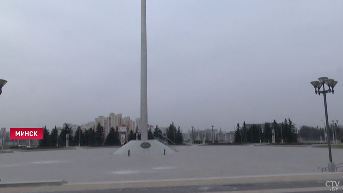 Почему на площади Государственного флага некоторое время был пустой флагшток?-3 Почему на площади Государственного флага некоторое время был пустой флагшток?-3