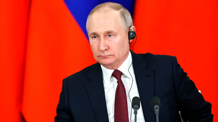 Путин назвал бредом разговоры о возможной войне РФ с НАТО