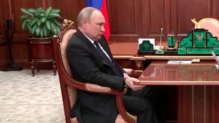 «Не нужно лезть в эти катакомбы». Путин приказал отменить ликвидацию боевиков на «Азовстали»