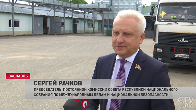 «Я обратил внимание на качество продукции». Сергей Рачков посетил деревообрабатывающее предприятие в Заславле-9