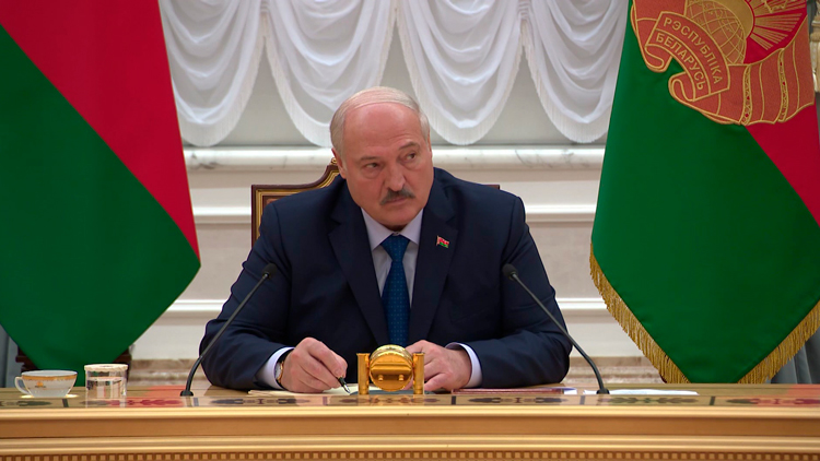 «Ради мира мы будем делать в Беларуси всё, как и раньше». Президент о консолидации всех антиглобалистских сил