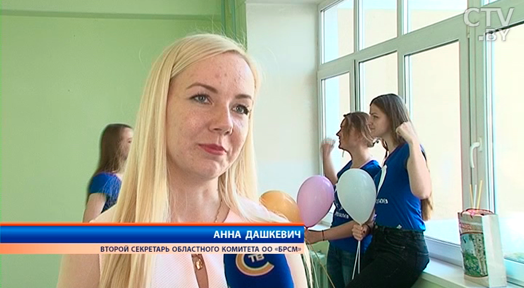 Это так неожиданно, от чистого сердца: акция «Подари новорожденному вышиванку» прошла в Могилеве-4
