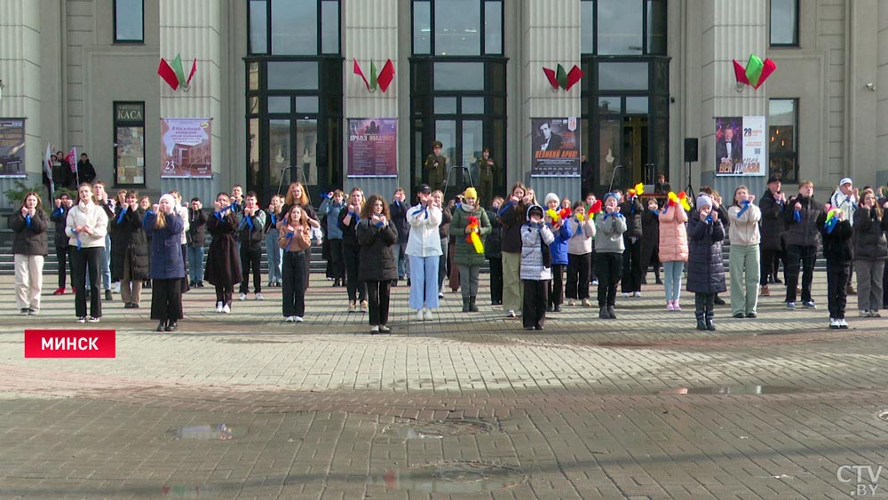 Юбилейные торжества прошли в Заводском, Советском и Октябрьском районах. Чем гордятся их жители?-37