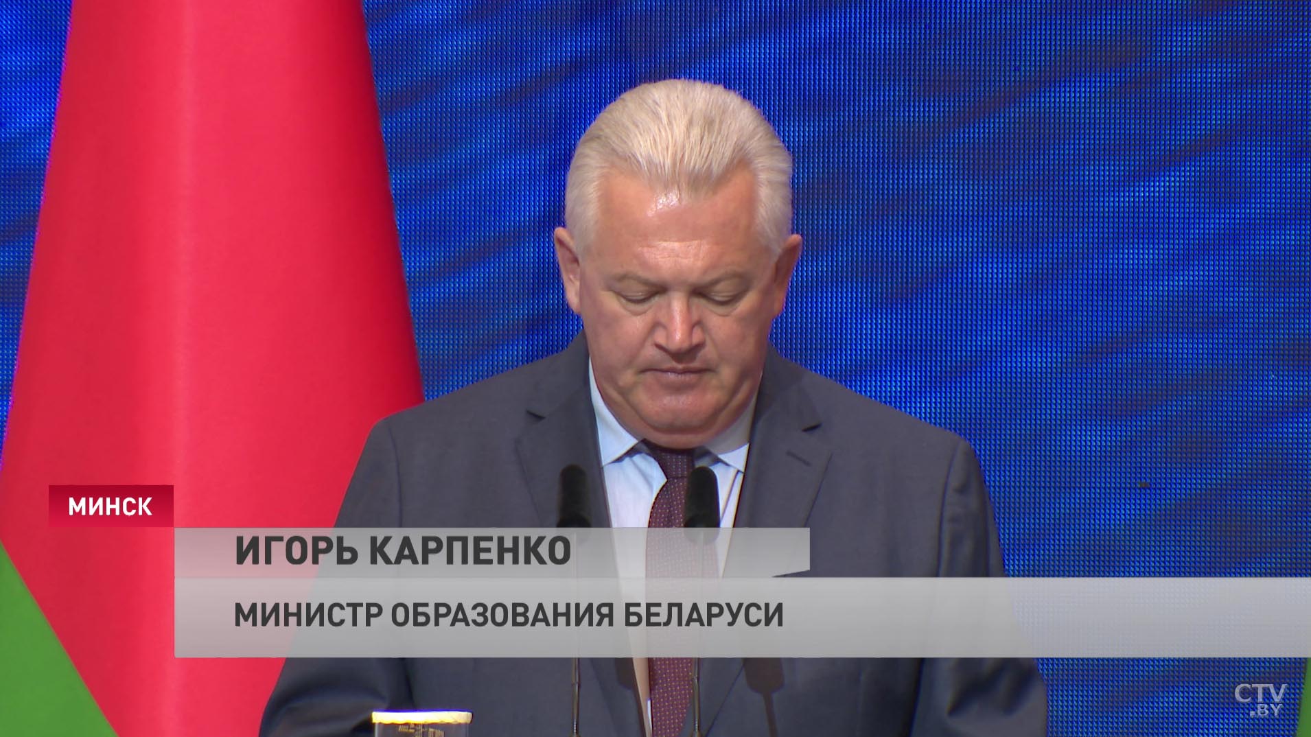 «Я вас пригласил сюда в острый период». О чём Александр Лукашенко говорил с учителями-13