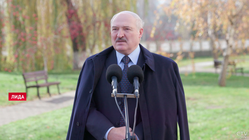 Александр Лукашенко: «Захожу в реанимацию, дышать нечем. Зашёл в палату, жарища невыносимая»-1