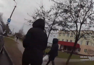 В Фаниполе сотрудник ГАИ спас запертого в машине ребёнка 