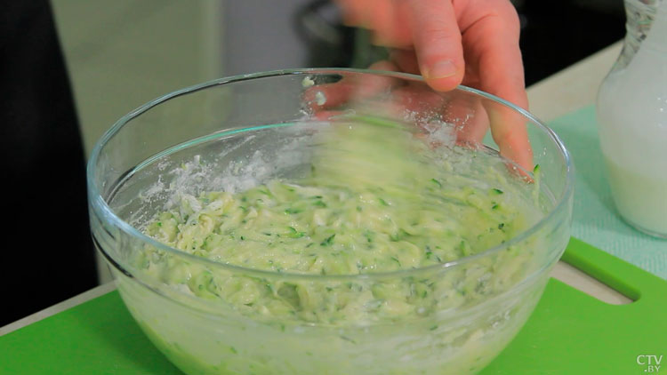 Как приготовить кабачковые блинчики с начинкой – простой и полезный рецепт от шеф-повара-7 Как приготовить кабачковые блинчики с начинкой – простой и полезный рецепт от шеф-повара-7