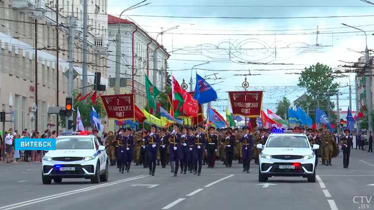 Десятки тысяч людей на улицах городов – как белорусские регионы отмечали День Независимости-7