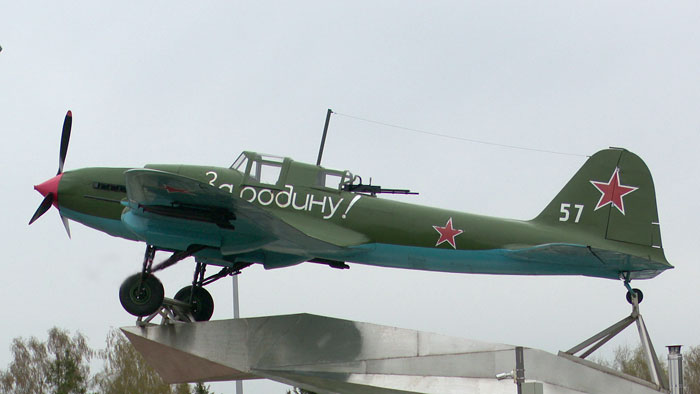 Партизанские лагеря, военная техника, автопробеги. Вот так проходит День Победы во всех регионах страны