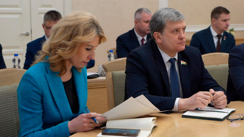 В Совете Республики прошло совещание по вопросам рекламы